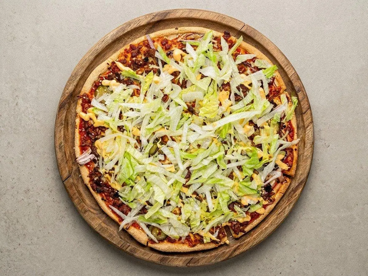 The Big Master pizza delivered to Gordon by Pizza Master